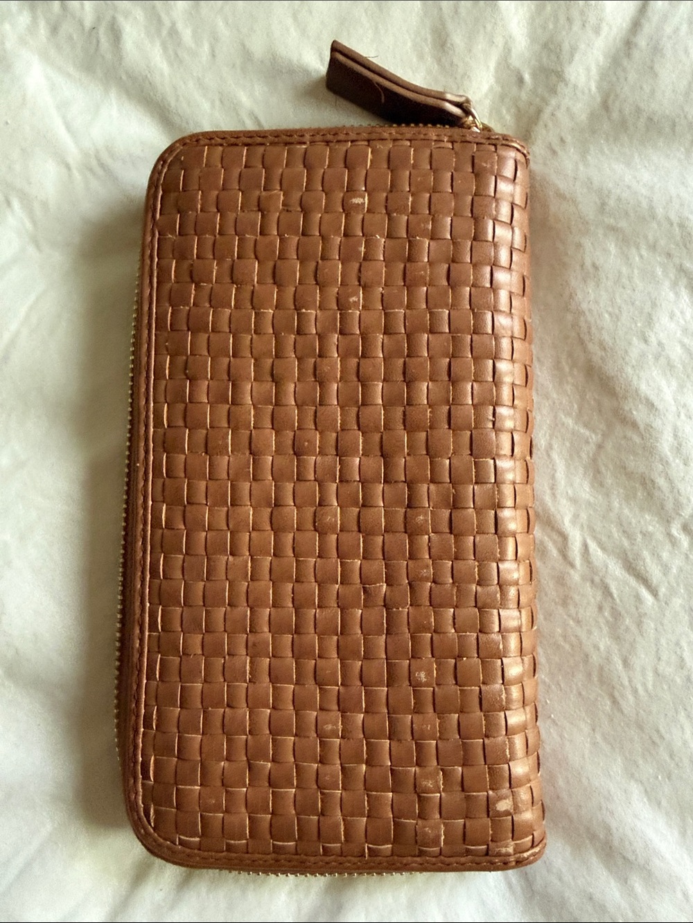 Quince Brown Woven Zip-Around Card Holder Wallet - Picture 4 of 5